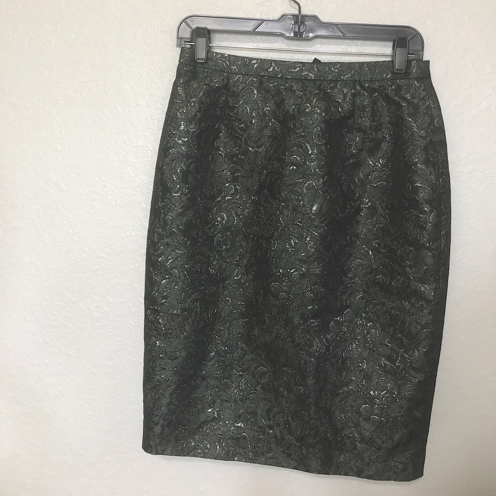 Size 4 Brooks Brothers pencil skirt. Green with gold flecks.